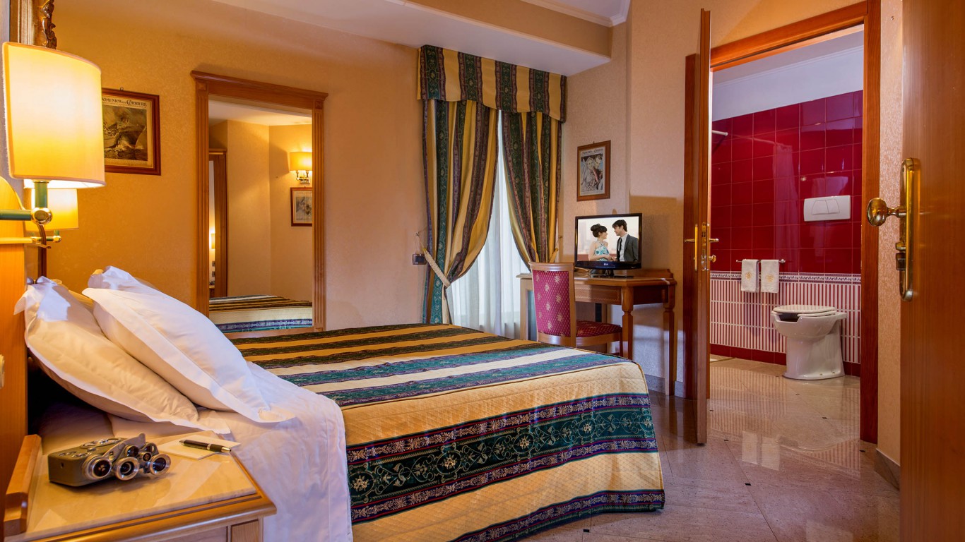 hotel-colonna-frascati-disabled-room