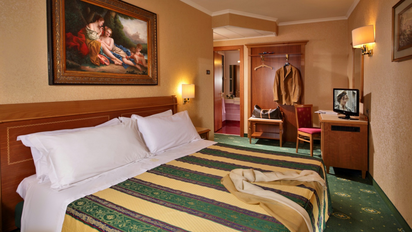 Hotel-Colonna-Frascati-junior-suite-room